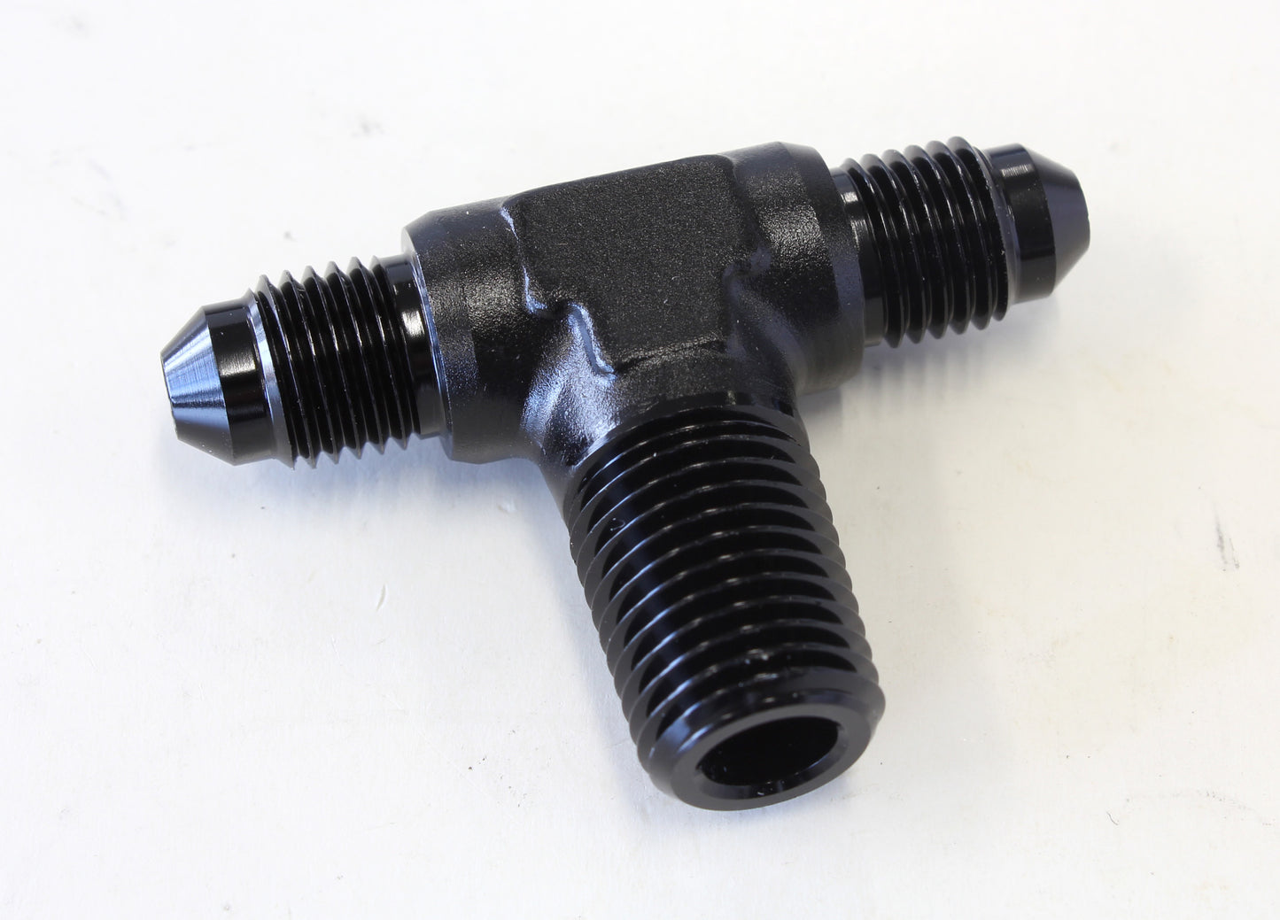 TEE -4AN WITH 1/4" NPT ON SIDEBLACK AN TEE WITH NPT ON SIDE