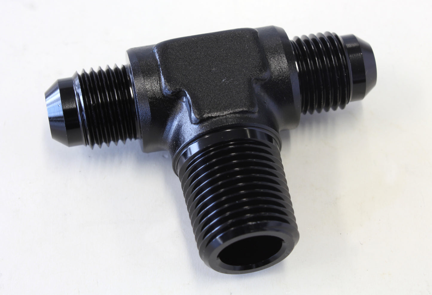 TEE -6AN WITH 3/8" NPT ON SIDEBLACK AN TEE WITH NPT ON SIDE