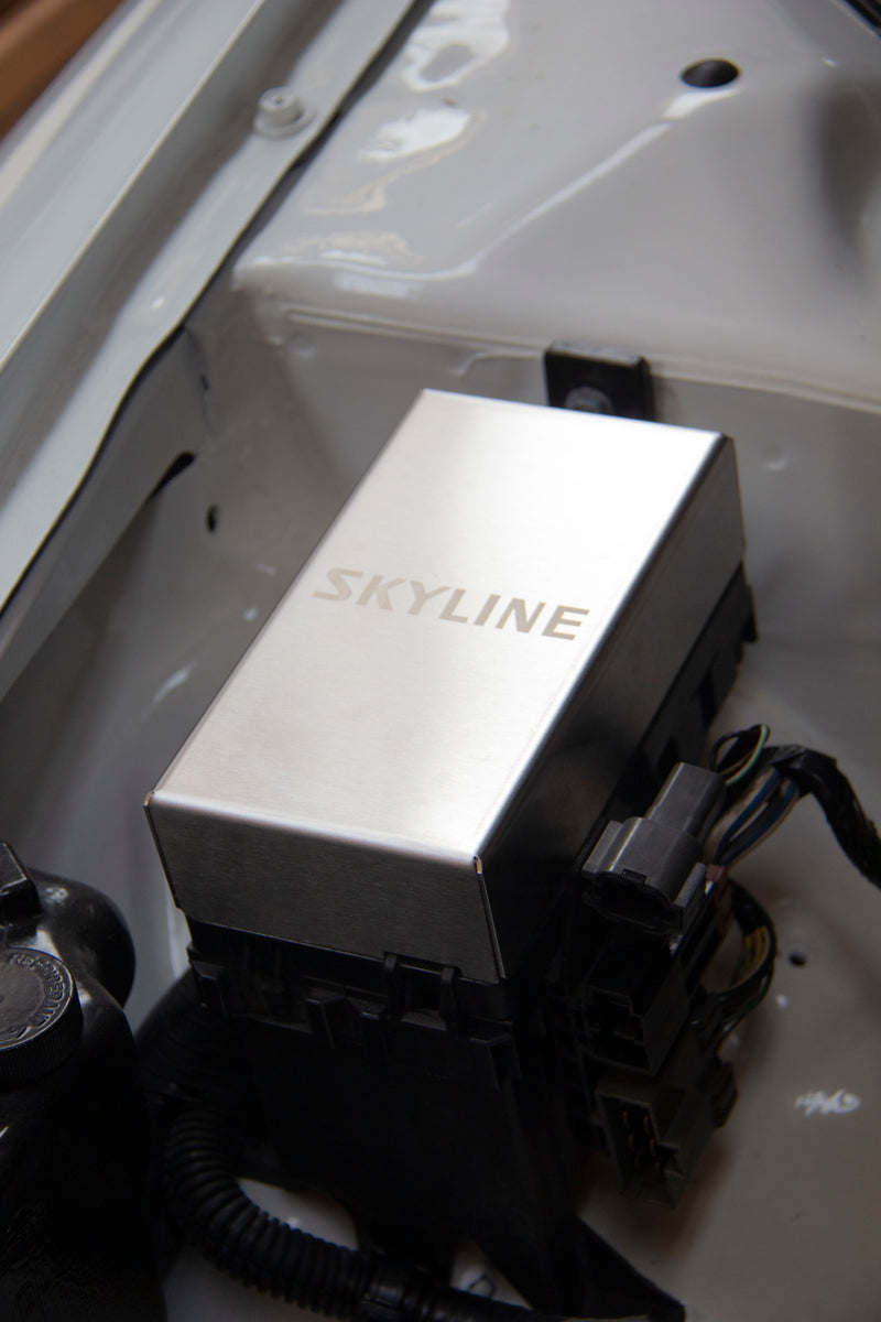 R32 SKYLINE STAINLESS STEEL FUSE BOX COVER