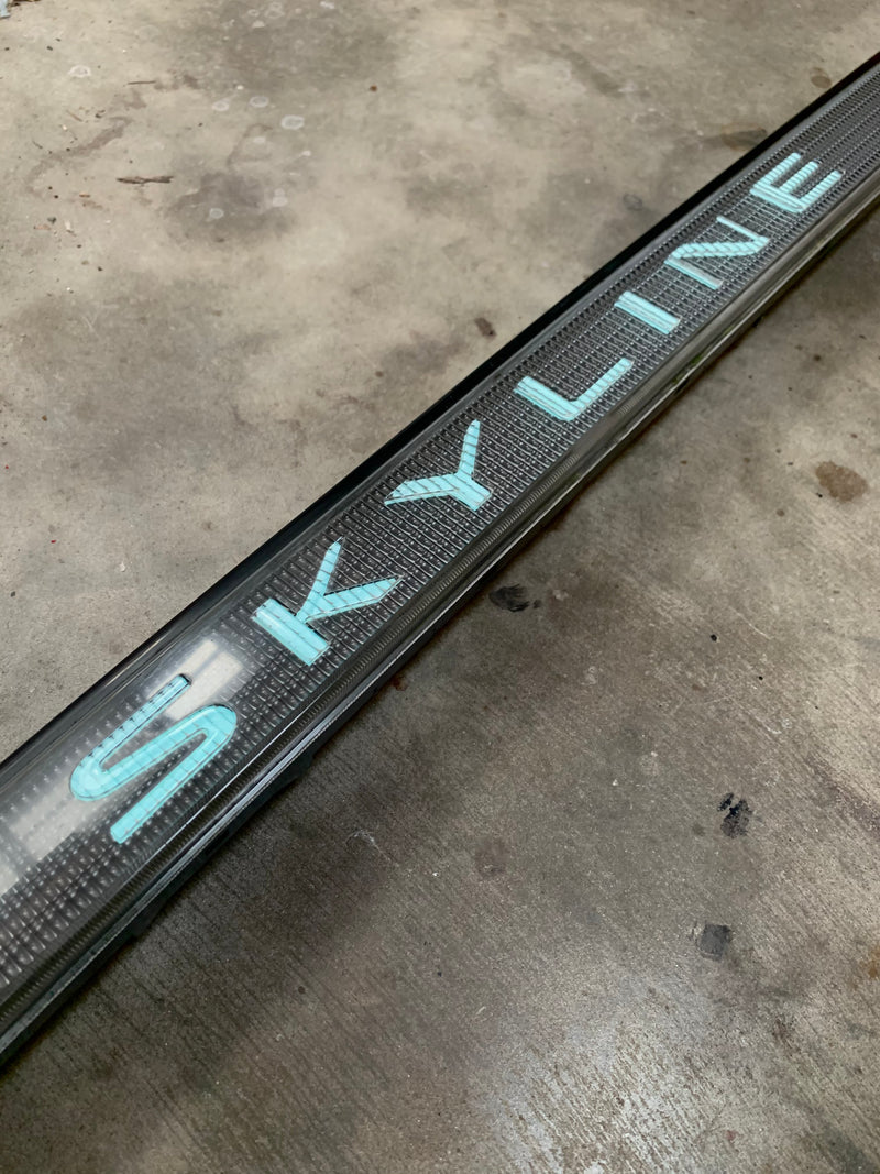 R33 SKYLINE LIGHT UP REAR GARNISH